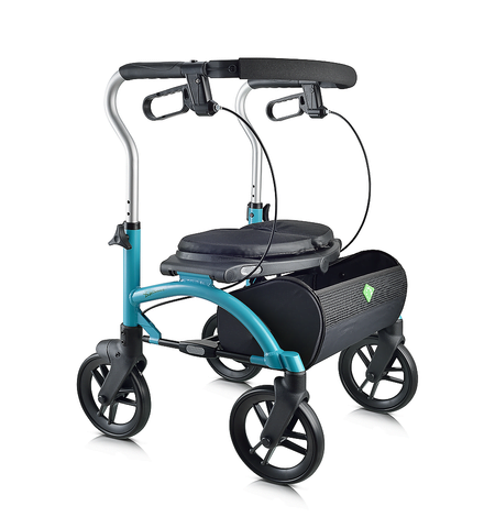 Choosing a 4-Wheel Walker – Why It’s Important To Have an Expert Fit You