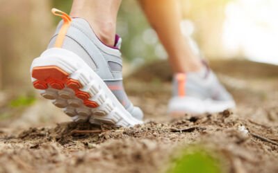 Choosing Walking Shoes for Seniors